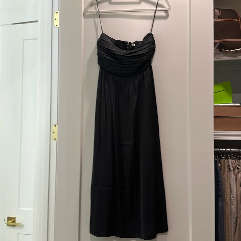 Abercrombie and fitch black strapless midi dress